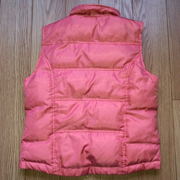 Pink grapefruit colored hiking vest. - Picture 2 of 4